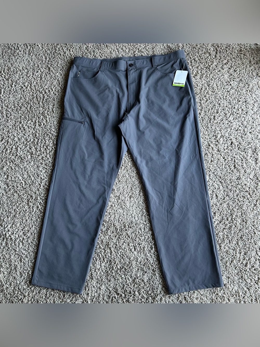 NWT Bass & Co Pants Mens 44x31 Hybrid Trencher Forged Iron Gray Casual Stretched